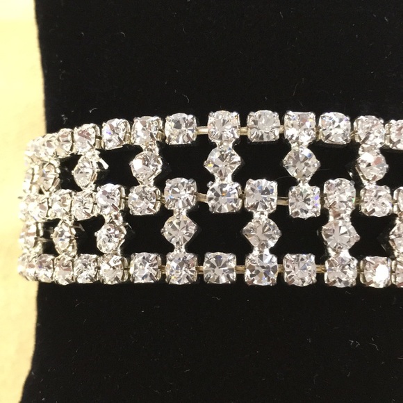 Crystal Bracelet - Picture 2 of 2